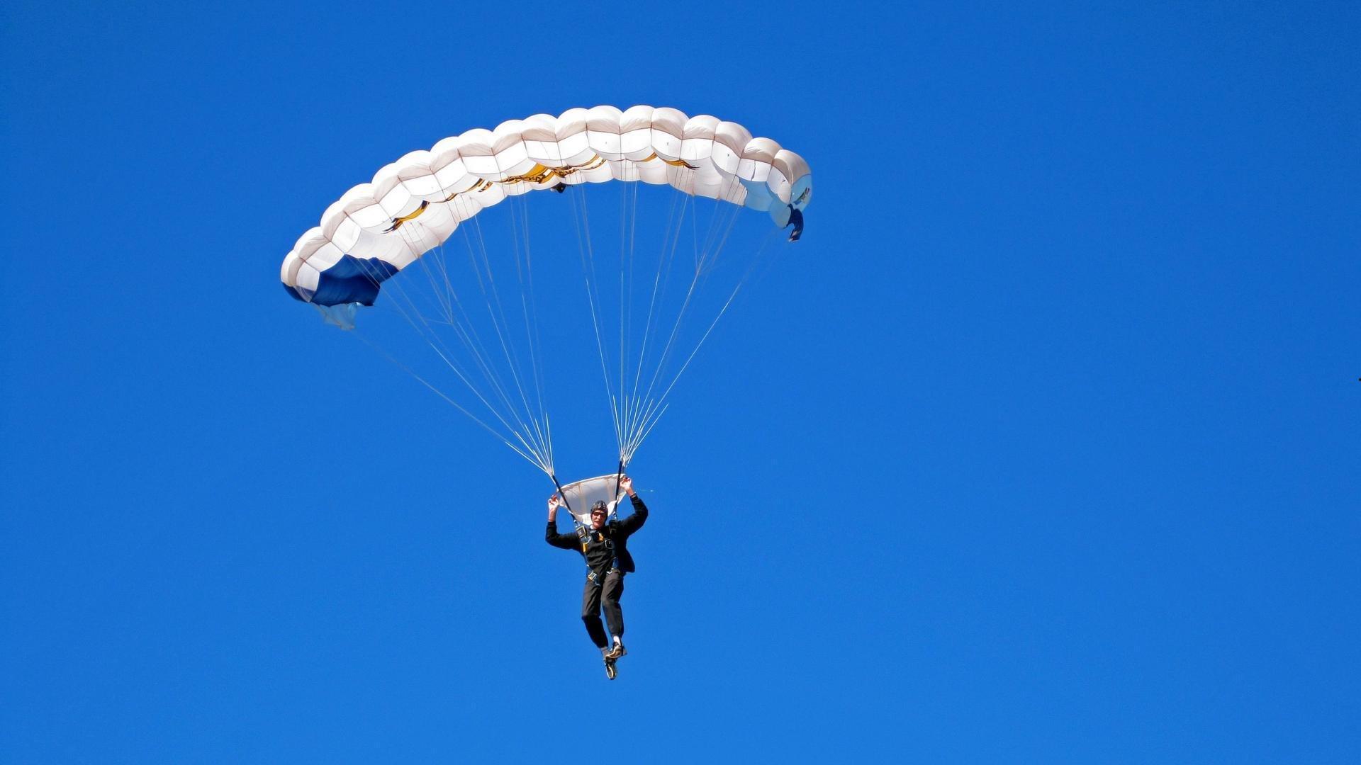 里瓦尔多，国王杯决赛无夺冠热门，巴西应与安帅续约至2030年