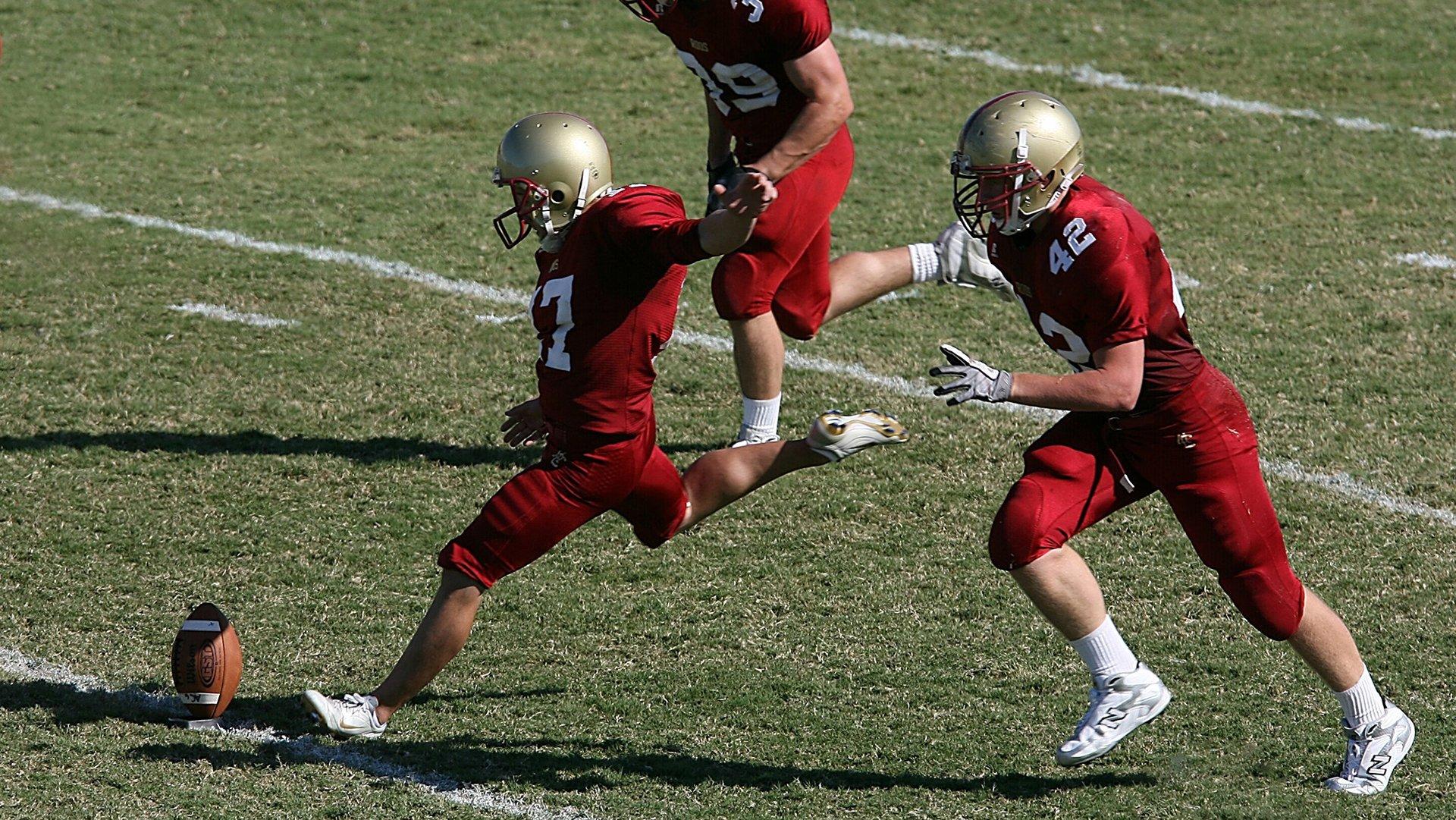 孙铭徽踩场训练状态积极，脚伤恢复良好或迎关键复出
