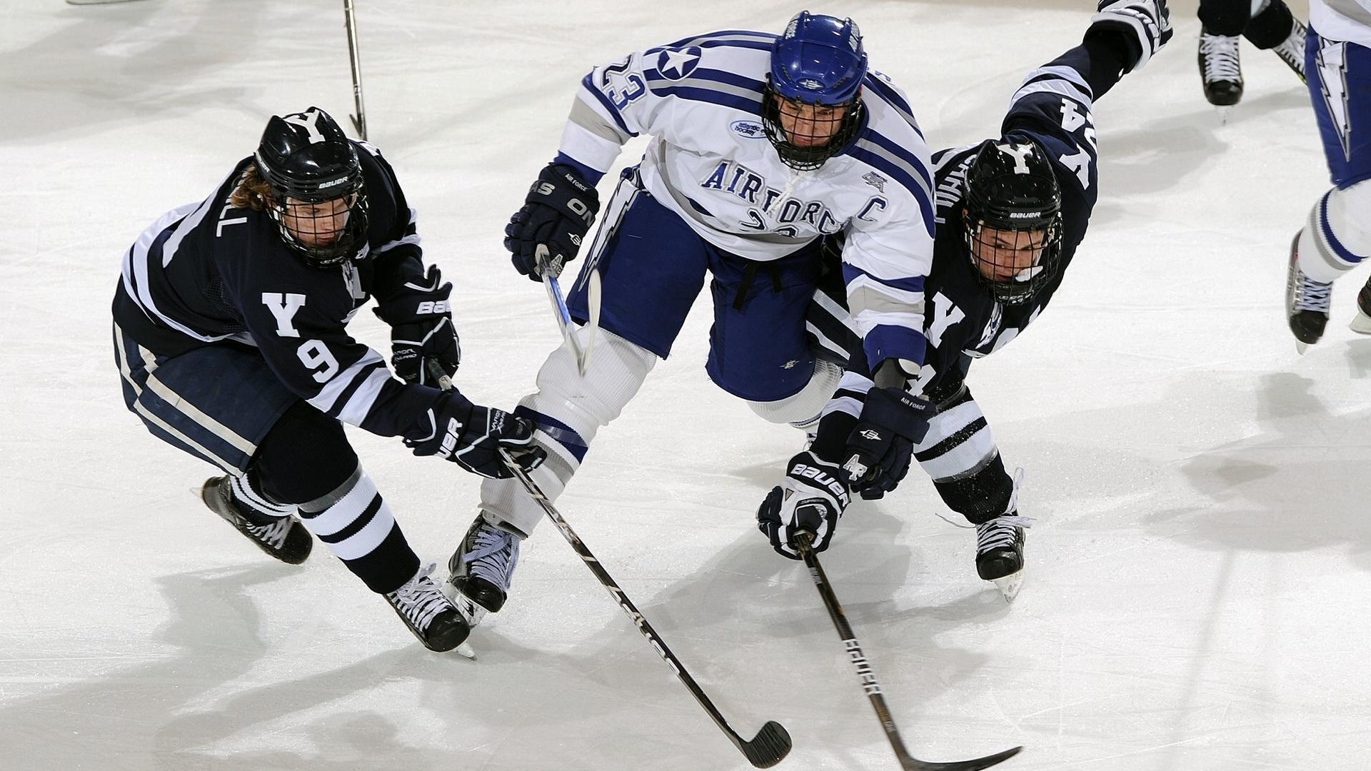 阿门跻身最佳防守阵容创纪录，成火箭队史自贝弗利后首位防守精英